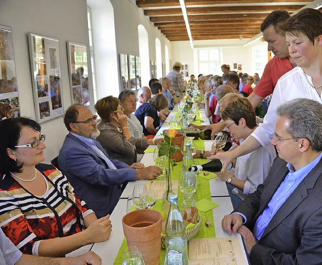 Gemeinsam  kredenzten neun Erzeuger  a...lichen Weinprobe in der Frick-Mhle.    | Foto: Sigrid Umiger