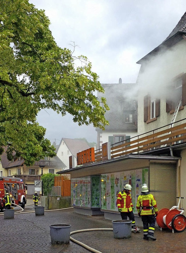 Am ehemaligen Schuhhaus Nestle probten...n das Zusammenspiel fr den Ernstfall.  | Foto: privat