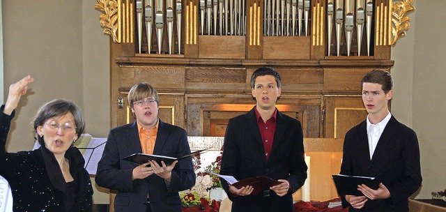 Das &#8222;Junge Gesangsensemble&#8220...im Auftritt in der Brettentler Kirche  | Foto: Pia Grttinger