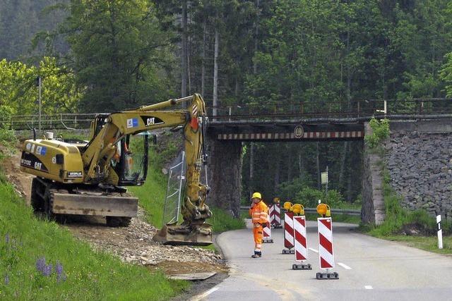 Mit Teil- und Vollsperrungen zu einer groen Brcke