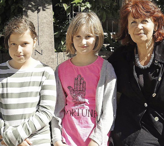 Louisa Reissner und Sabrina Strehl interviewten Renate Schule-Schyja.   | Foto: privat