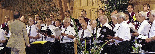 Das Finale mit Udo Jrgens Hymne an di... Nagel zu einem stimmgewaltigen Chor.   | Foto: Edeltraud Blume