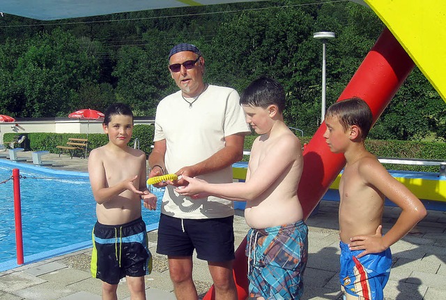 Beliebter Treffpunkt:  Im Schwimmbad S...m Start in die Saison sehr zufrieden.   | Foto: Baur