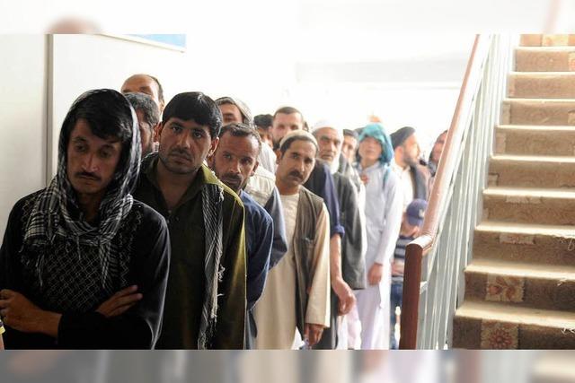 Millionen Afghanen trotzen bei Präsidentenwahl allen Gefahren
