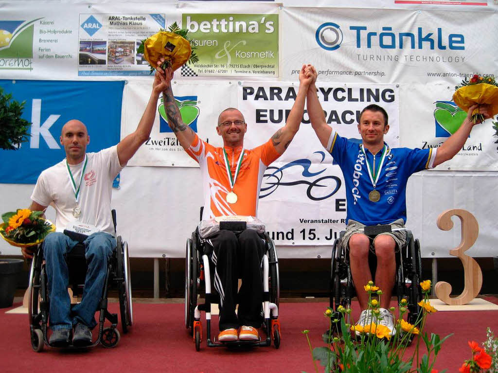 Siegerehrung Handbike-Rennen: Vico Merklein (Gold), Jean-Francois Deberg (Silber) und Patrick Gabriel (Bronze).