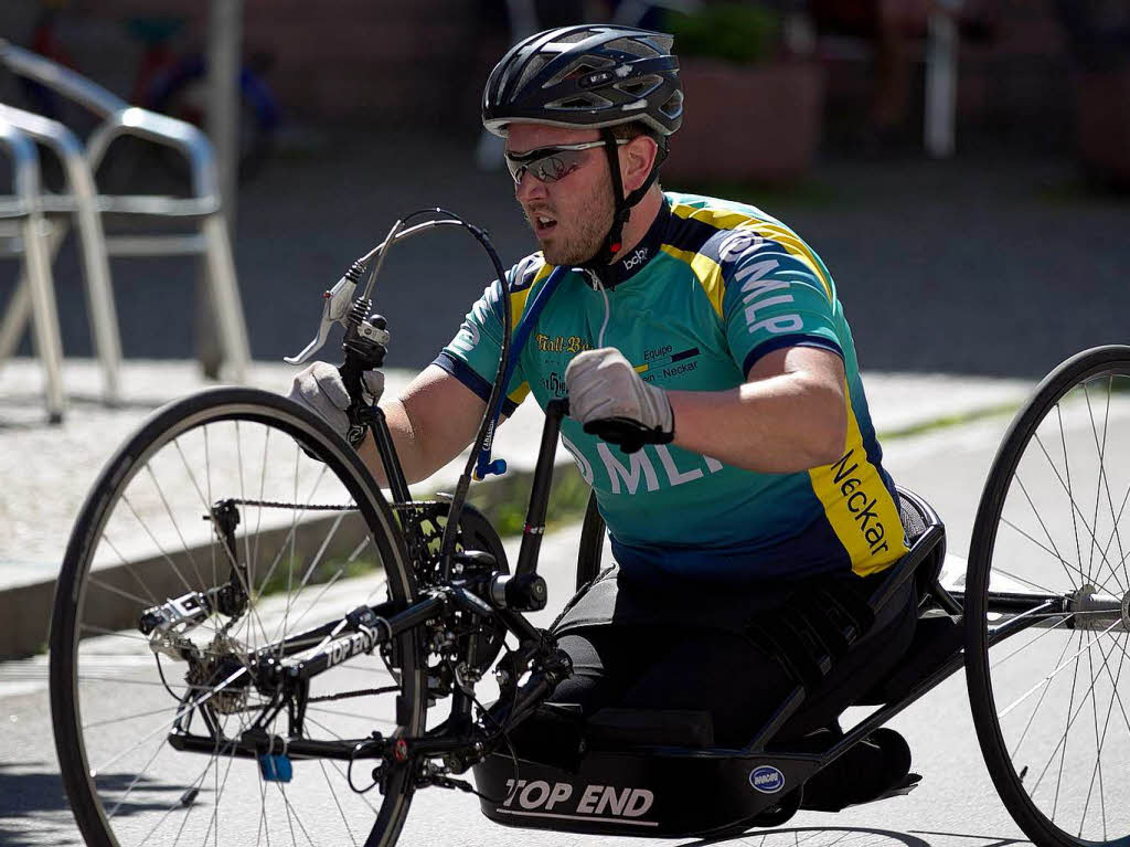 Impression vom Runden-Straenrennen mit dem Handbike am Sonntag