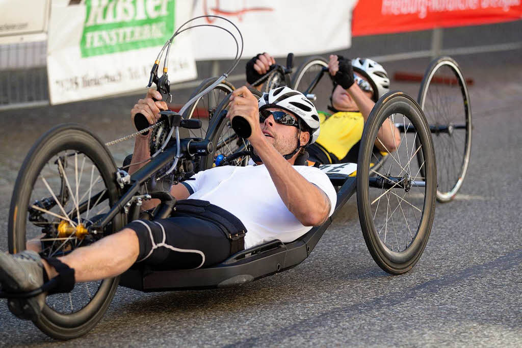 Impression vom Runden-Straenrennen mit dem Handbike am Sonntag