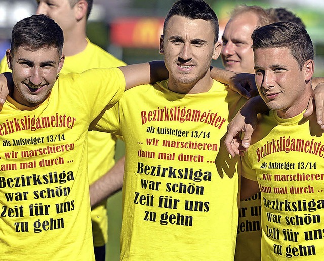 Die Spieler des FV Herbolzheim sagen der Bezirksliga adieu.    | Foto: Thoma