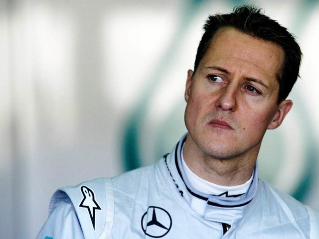 Michael Schumacher lag nach einem schweren Skiunfall im Koma.  | Foto: AFP
