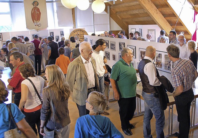 Sonderausstellung zu 80 Jahre Eulogi i...nsgemeinschaft Lenzkircher Geschichte.  | Foto: Manfred G. Haderer