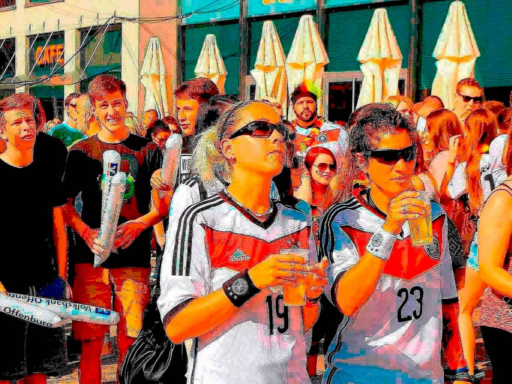 Offenburg feiert beim Public Viewing das erste WM-Spiel der deutschen Mannschaft