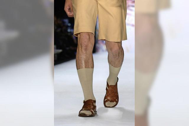 Modeexperten: Mann darf wieder Bein und Socke zeigen