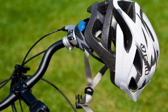 Sollen Fahrradfahrer Helme tragen mssen oder nicht?