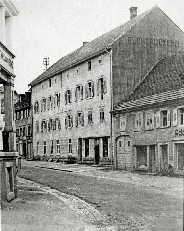 Die Buchdruckerei Spachholz an der Mar...rfte aus der Zeit  um 1925 stammen.    | Foto: Privatarchiv Spachholz