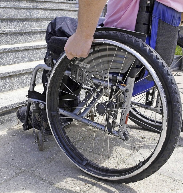 Dem Behindertenbeirat geht es auch, ab... um abgesenkte Bordsteine und Rampen.   | Foto: Peppi18(Fotolia.com)/Anita Rees