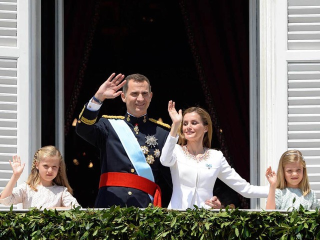 Felipe und Letizia sind das neue Knigspaar von Spanien.  | Foto: AFP