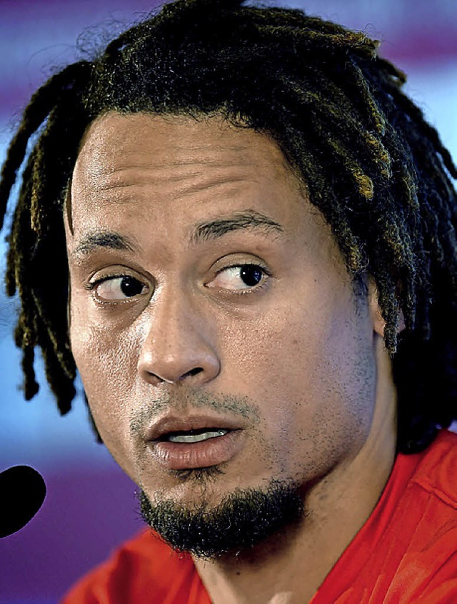 Jermaine Jones appelliert an den Teamgeist.  | Foto:  AFP