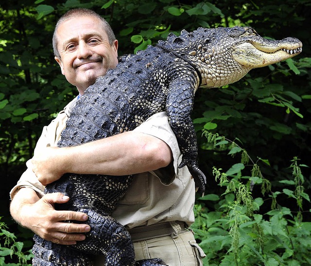 Tiertrainer Orazio Martino mit seinem Filmstar, dem Alligator Primo  | Foto: Thomas Kunz