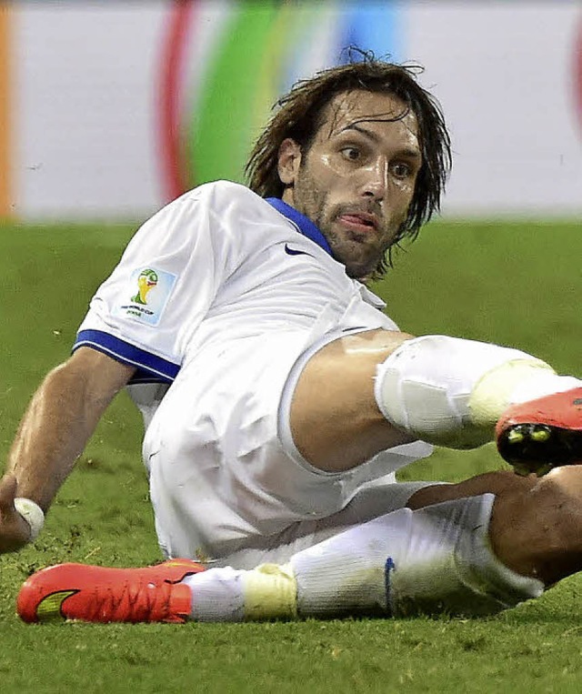 Hier noch am Boden, am Ende der Matchwinner: der Grieche Georgios Samaras.  | Foto: AFP