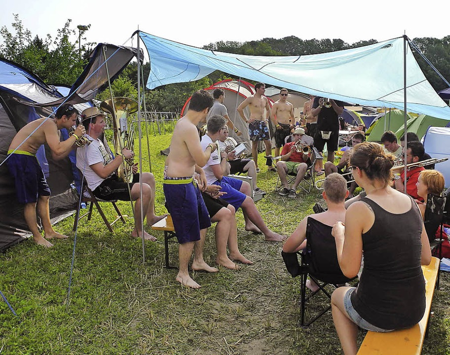 Das Festival Woodstock Der Blasmusik Erholungsfaktor Ruhestorung Reise Badische Zeitung