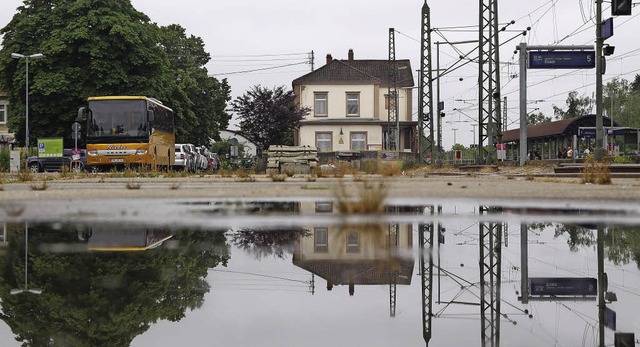 Gleis sechs und sieben im Denzlinger B... jetzt eine  Lsung fr beide Seiten.   | Foto: Schuler