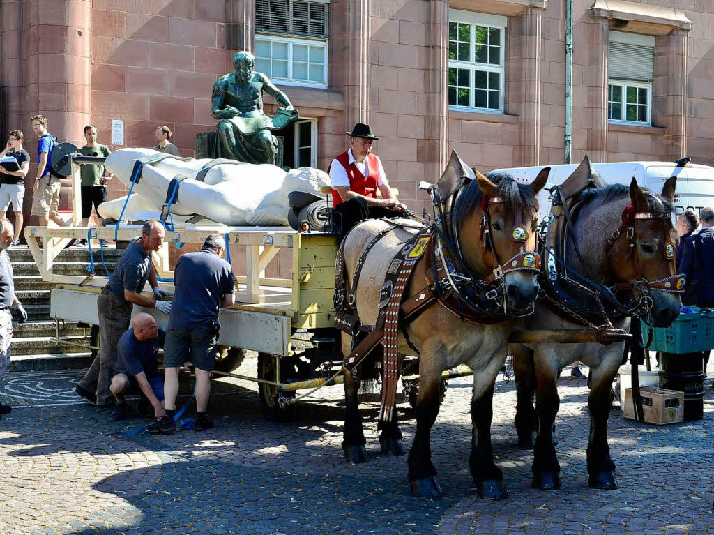 Die Freiburger Reise des 250 Kg schweren Kouros.