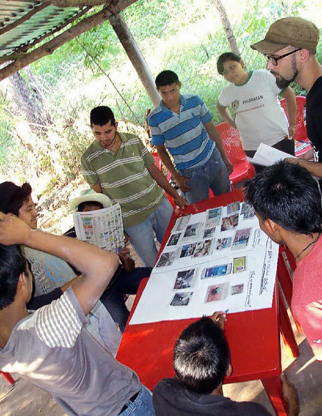 Benjamin Schwab aus Ettenheim (rechts)...ojekts junge Menschen in El Salvador.   | Foto: Privat