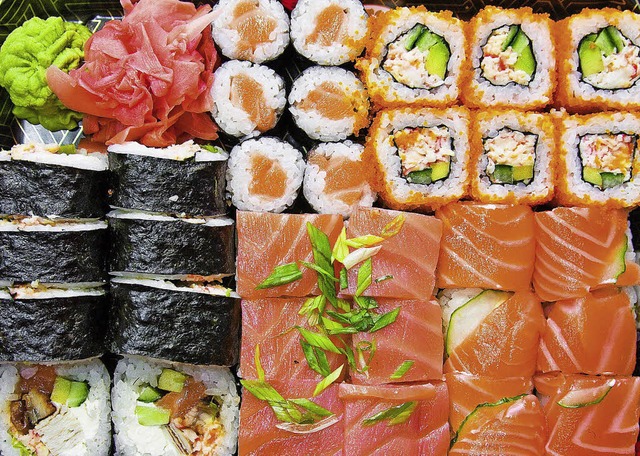 Wenn der Japaner Eisbein statt Sushi m...einem Roman von Christoph Peters vor.   | Foto: fotolia.com