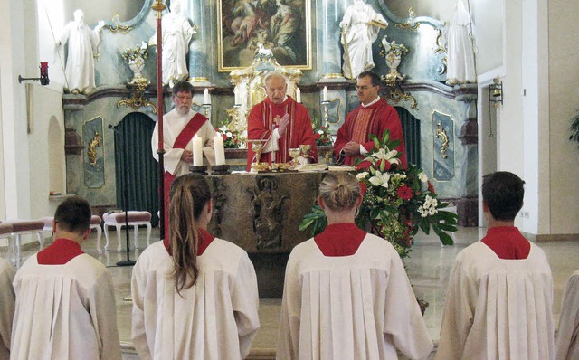 Festgottesdienst in St. Alban mit (von.... Hugo Spinner und Diakon Rolf Borgas   | Foto: Dorothee  Mller-Babian