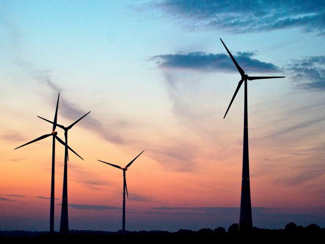 Die sdbadischen Energieversorger frc... weiteren Ausbau von Windkraftanlagen.  | Foto: dpa