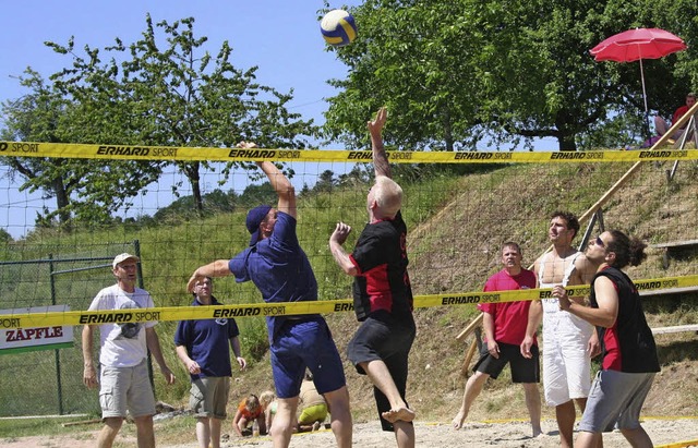 Spa beim Beachvolleyball: Das Turnier...er Berau geht in die zwlfte Auflage.   | Foto: jul