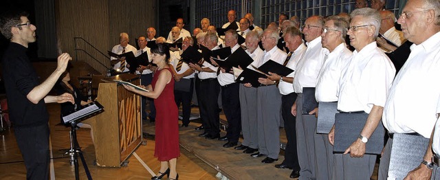 Beim Gemeinschaftskonzert &#8222;Mnne...sandro Limentani musikalische Akzente.  | Foto: Paul Schleer