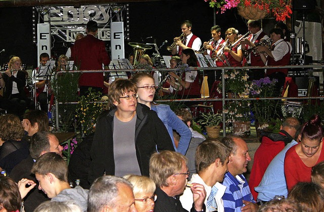 Tolle Stimmung am Tannenkircher Bergfest.  | Foto: CREMER