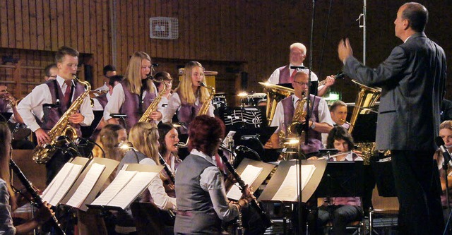 Tolles Konzert, aber kein Open Air: Di...hauend in der senberghalle aufgebaut.  | Foto: Ilona Hge