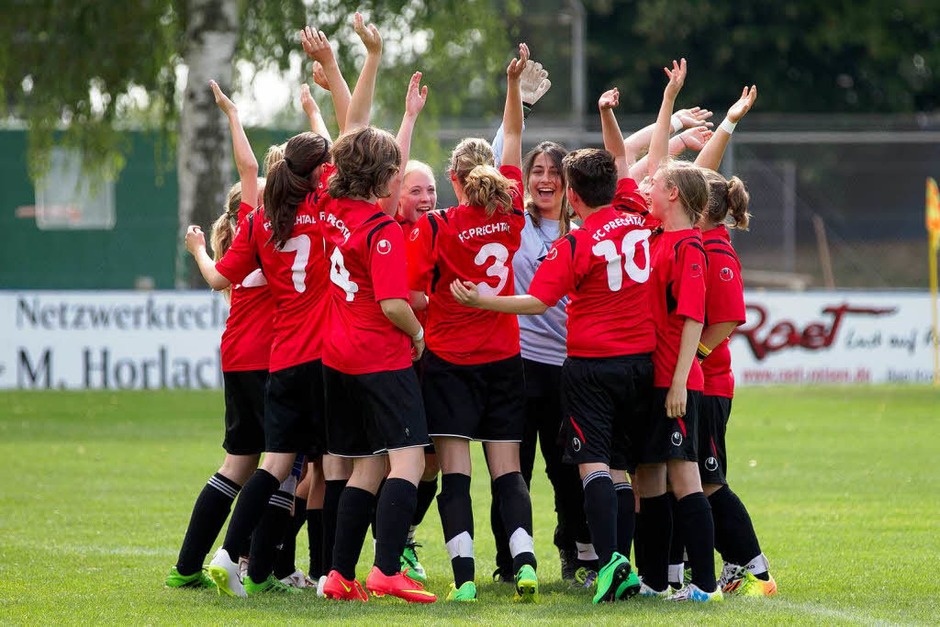 Die C-Juniorinnen des FC Prechtal gewannen gegen den SV Titisee mit 2:0. (Foto: Daniel Fleig) Die C-Juniorinnen des FC Prechtal gewannen gegen den SV Titisee mit 2:0. (Foto: Daniel Fleig)