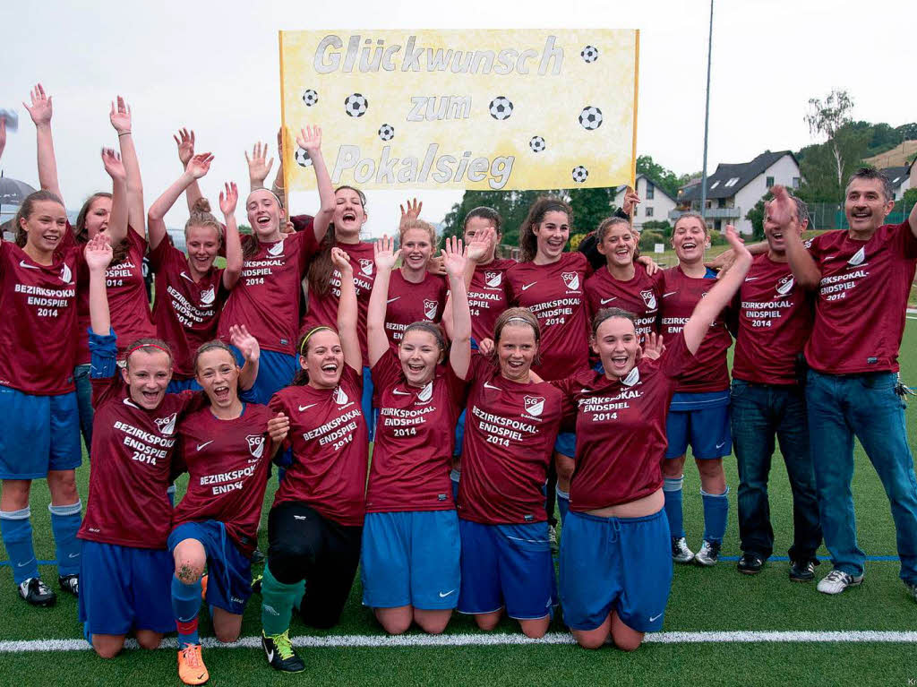 Groer Jubel: Die B-Juniorinnen der SG Oberried  gewannen in Au-Wittnau mit 2:0 gegen  Weisweil.