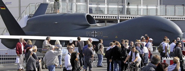 Unbewaffnete Drohnen  hat die Bundeswehr bereits.     | Foto: dpa