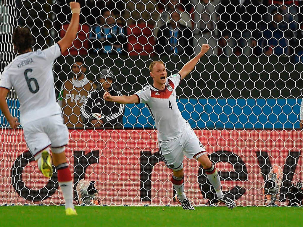 Deutschland besiegt Algerien nach Verlngerung mit 2:1