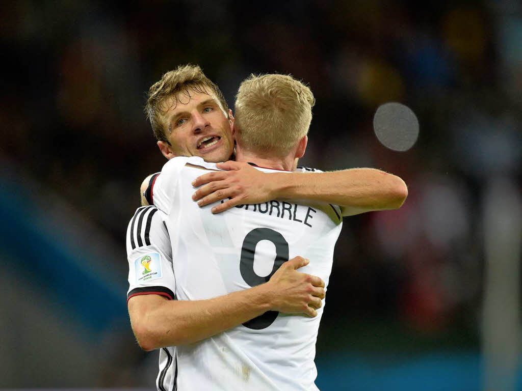 Deutschland besiegt Algerien nach Verlngerung mit 2:1