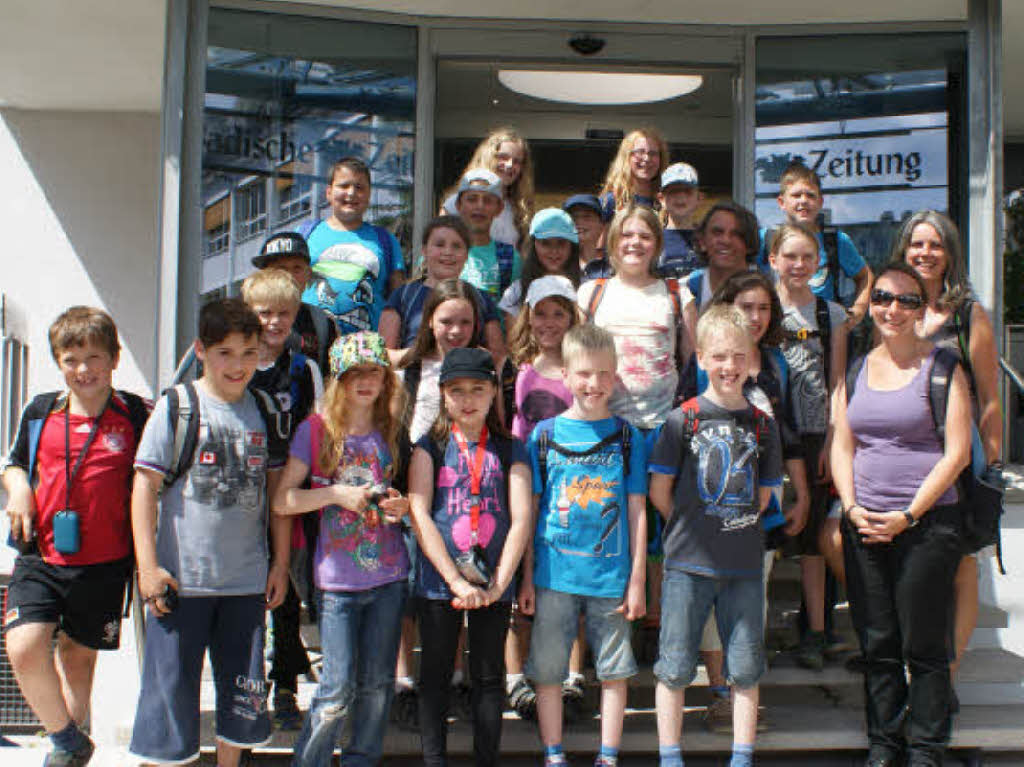 Die Klasse 4 der Grundschule Hausen mit ihrer Lehrerin Christina Kroder. Die Klasse 4 der Grundschule Hausen mit ihrer Lehrerin Christina Kroder.