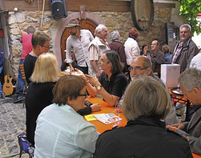 Viel Betrieb im Winzerhof Linder.   | Foto: H. Hassler