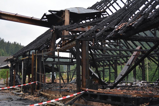 Im Eisenbacher Ortsteil Schollach ist die Blessingsge abgebrannt.  | Foto: Kamera24.tv