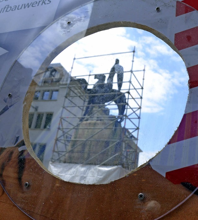 Gucklcher machen die Baustelle transparent.  | Foto: anfe