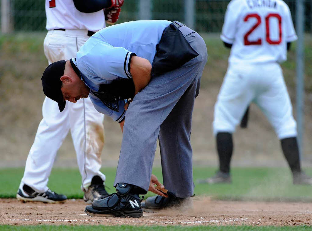 Baseball mit badischer Note – die Neuenburg Atomics gewinnen das Heimspiel gegen die Frankfurt Eagles mit 7:6.