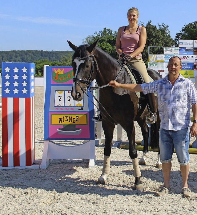 Bereits in Las-Vegas-Stimmung: Turnier...iterin Andrea Babic vom RV Schopfheim   | Foto: Marlies Jung-Knoblich