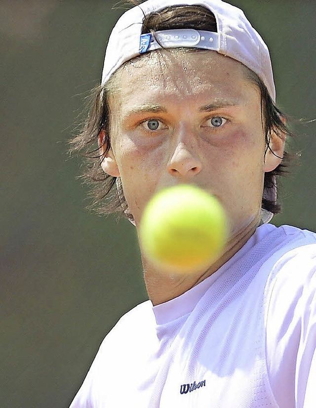 Im Bann des Tennisballs: Luis Lffler vom TC Schnberg  | Foto: Seeger