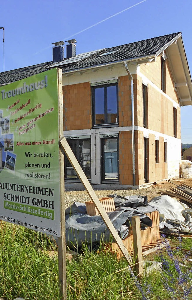 Von Hchenschwand (von links) ber Hus...ldinger Neubaugebiet  ttigen Firmen.   | Foto: langelott