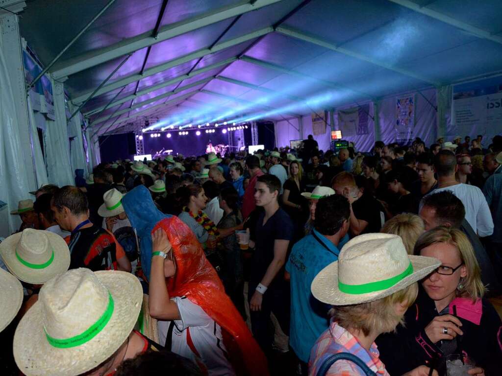 Mit strahlendem Sonnenschein und guter Laune hatte das Fest am Freitag begonnen....