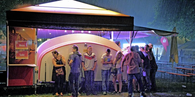 Starker Wind, viel Regen und ein hefti...Festival am Freitag abgebrochen wurde.  | Foto: Heinz u. Monika Vollmar