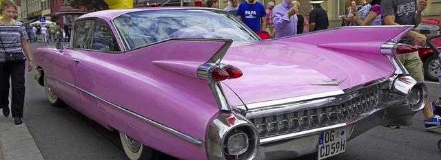 Vom protzigen amerikanischen Straenkreuzer Cadillac in Pink. ..     | Foto: Daniel Fleig